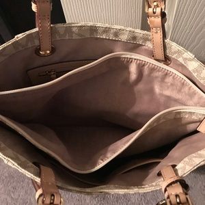 Leather Michael Kors purse